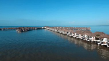  Okyanus manzaralı muhteşem Avani Sepang Goldcoast Resort 'un Uçan Manzarası