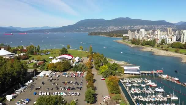 Aerial Drone Fligh Felett Vancouver Bridge Marina Park Kanada — Stock videók