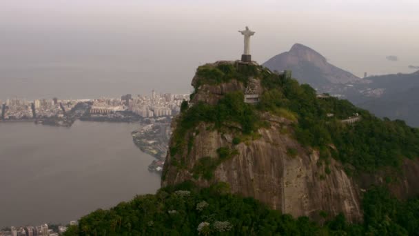 Luchtfoto Van Christus Standbeeld Lagoa Rio Janeiro — Stockvideo