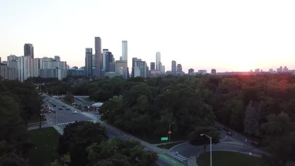 Flying Toronto Business District Zachodzie Słońca Kanada — Wideo stockowe