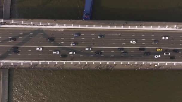 Krymsky Bridge Luchtfoto Auto Verkeer — Stockvideo