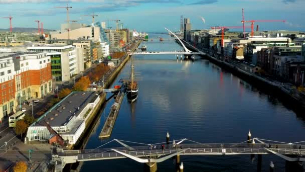 Dublin Hava Manzaralı Liffey Nehri — Stok video