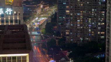 Modern Şangay Binaları Çin Otoyolu Zaman Çizelgesini Çevreledi