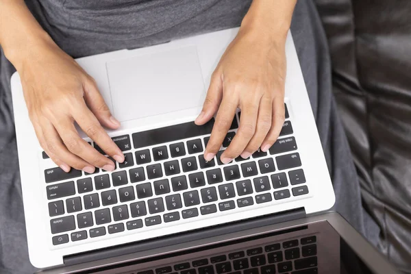 Hand Typing Computer Keyboard — Stock Photo, Image