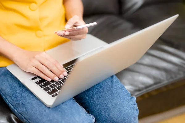 Working Woman Working Smart Phone Computer Concept Women Working Technology — Stock Photo, Image