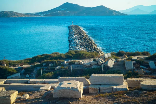 Sziklák Sora Emelkedik Parttól Tengerig Görög Szigeten Megy Naxos — Stock Fotó