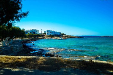Yunan Ortodoks Kilisesi 'nin bakış açısından Paros adası ve plajı