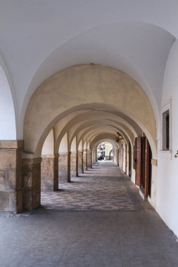 Tarihi mimari detay: arcade bir evin içinde çeyrek Mala strana Prag, Çek Cumhuriyeti.