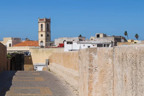 Kijk Stad Voormalige Portugese Fort Daken Van Huizen Een Toren — Stockfoto