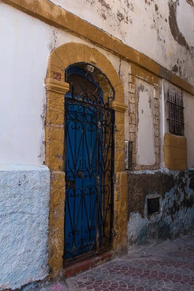 Straat Met Een Detail Van Een Oud Huis Helder Blauwe — Stockfoto