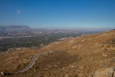 Zikzak yol ve manzara, Crete, Yunanistan