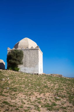 Bir tepede Şapel/Cami, Fas