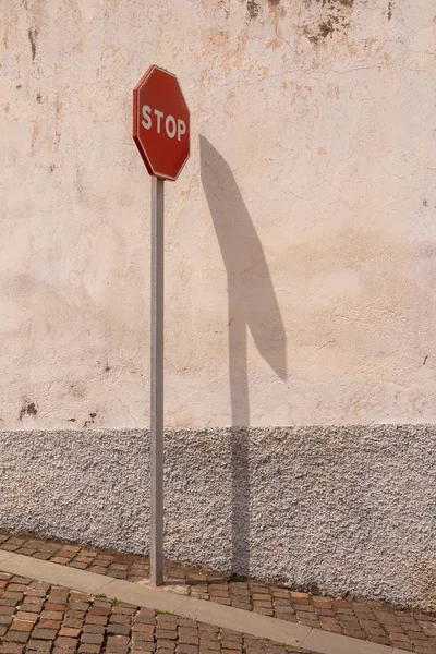 Na zewnątrz znak Stop — Zdjęcie stockowe