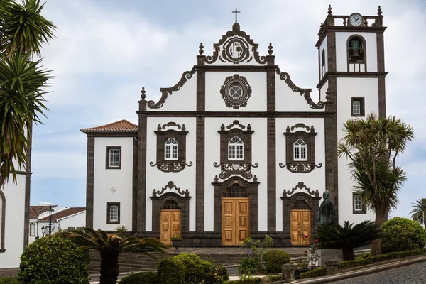 Igreja em Nordeste, Ilha de São Miguel — Fotografia de Stock