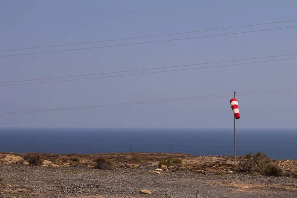 Windsock en la costa del océano Atlántico, Tenerife, España —  Fotos de Stock