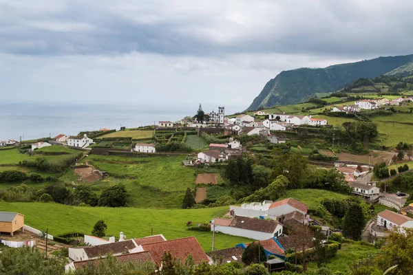 Wieś, przyroda i ocean, Wyspy Azory — Zdjęcie stockowe