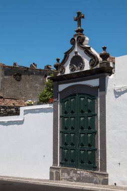 Sokak ve şapel, Ribeira Grande, Azores