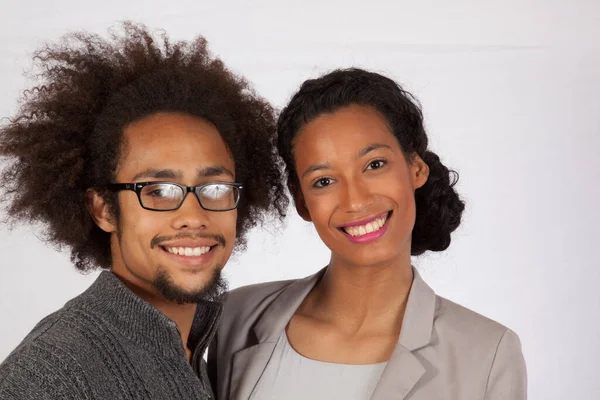 Gelukkig Zwart Paar Samen Met Glimlach — Stockfoto