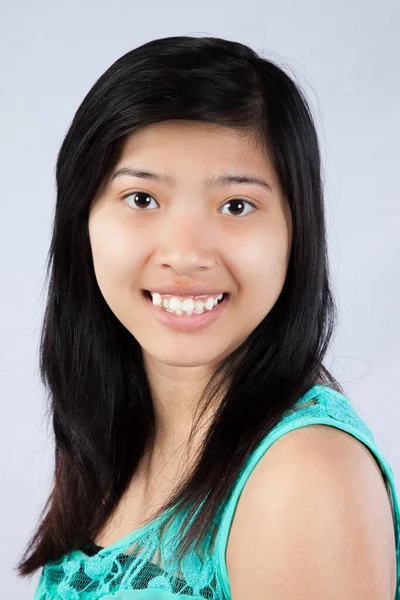 Preciosa Mujer Asiática Con Una Sonrisa —  Fotos de Stock