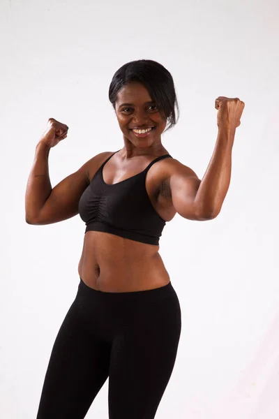 Mulher Negra Feliz Roupa Exercício Com Movimento — Fotografia de Stock