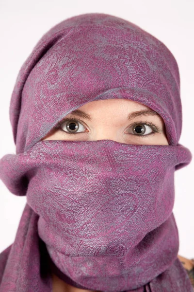 Happy Caucasian Woman Her Face Covered — Stock Photo, Image