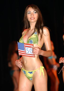 Wow Amerikan rüya takım yarışmacılar ve kazananlar--Glamour sahne glitz ve şöhret - taç mayo mayo bikini Giydir peri kuyruk rüyalar gerçek için - gerçek güzellik - mantıklı