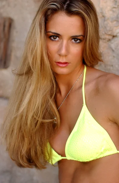 Modelo Profesional Miss Indiana 2005 Brittany Mason Bright Skimpy Bikini — Foto de Stock