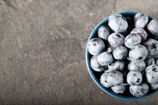 Blueberry Gray Table Background Ripe Juicy Fresh Picked Blueberries Closeup — Stock Photo, Image