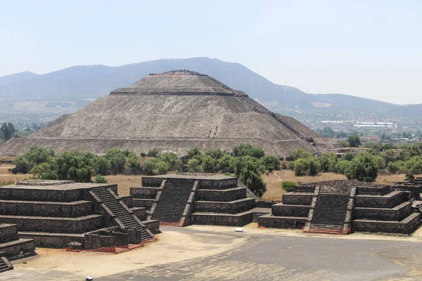 Teotihuacan Piramisainak Tájképe — Stock Fotó