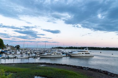 Rockport, Massachusetts 'ten günbatımı sahnesi.