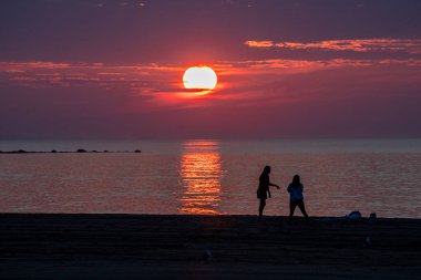 Rockport, Massachusetts 'ten günbatımı sahnesi.