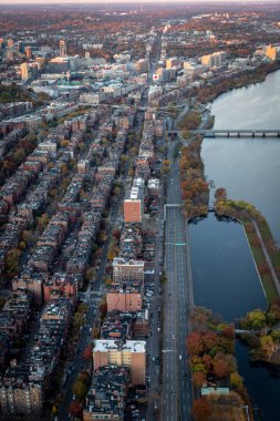 Helikopter Boston hava şehri turuna çıktı.