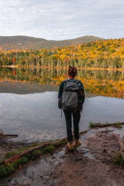 New Hampshire 'ın Beyaz Dağları' nda yürüyüş yapmak..