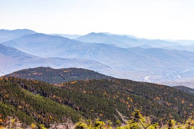 New Hampshire 'ın Beyaz Dağları' nda yürüyüş yapmak..