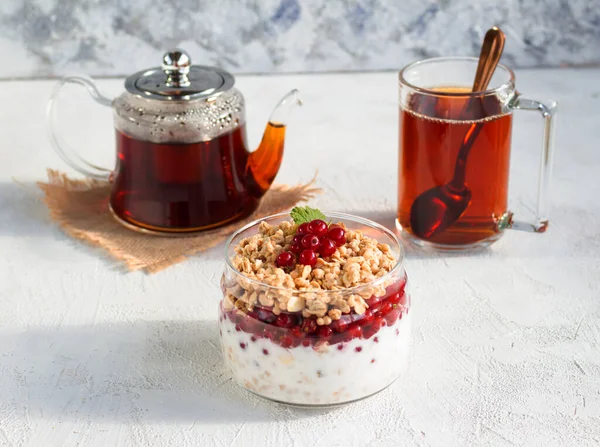 Light Breakfast Granola Redcurrant Berries Yogurt Glass Jar Tea Meal — Stock Photo, Image