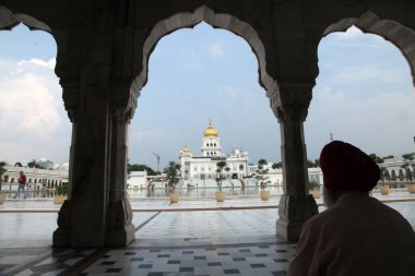Tarihsel Sikh Banglasahib Gurudwara, ibadet evi, en iyi turist, hac mekanı, Yeni Delhi, Hindistan 