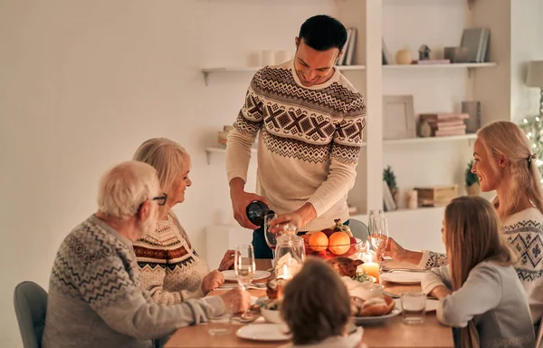 Família Ter Jantar Natal — Fotografia de Stock