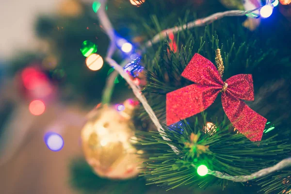 Ghirlanda Una Decorazione Sull Albero Natale — Foto Stock