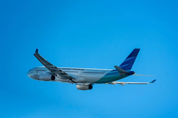 Osaka, Japonia-Jan. 4, 2019: Garuda Indonesia Airbus A330-300 ta — Zdjęcie stockowe