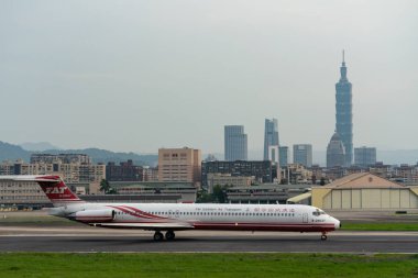 Uzakdoğu Hava Taşımacılığı (Fat) Mcdonnell Douglas Md-82 vergilendirme