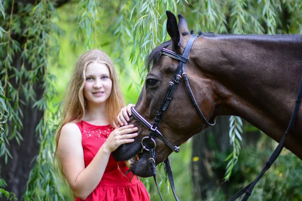 Outdoor Portrait Young Beautiful Woman Horse Background Tree — Stock Photo, Image