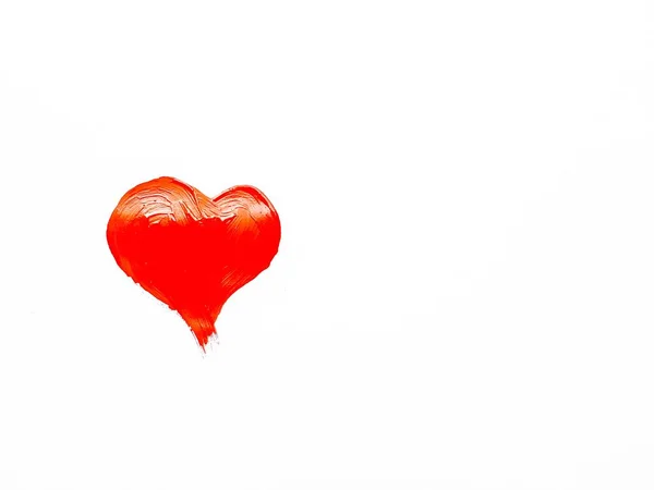 Corazón rojo pintado sobre un fondo blanco. Feliz día de San Valentín. — Foto de Stock
