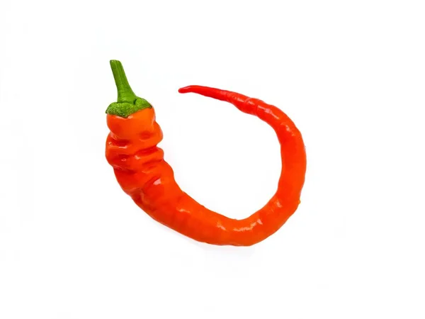 Rode paprika op een witte achtergrond. Het concept van een gezonde voeding. — Stockfoto