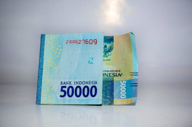 50.000 Rupiah Endonezya parası.