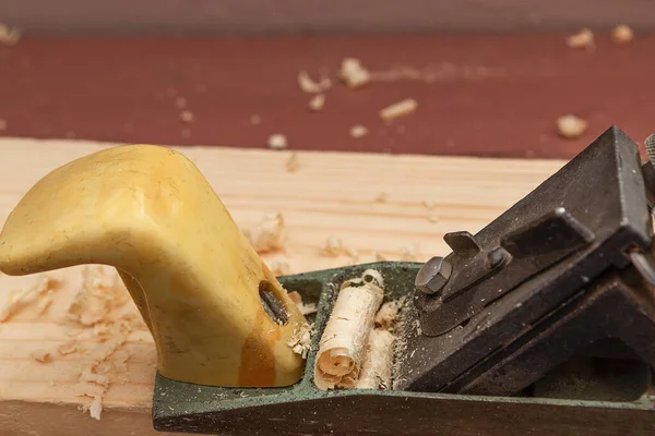 Wood Processing Tools Retro Hand Planer Board Shavings Workbench Mini — Stock Photo, Image