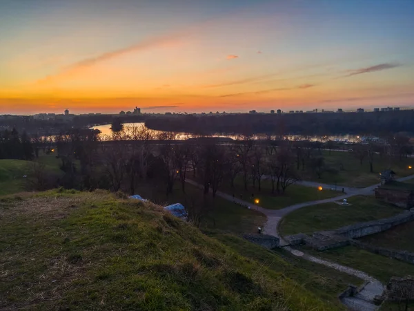 Utsikt Över Sammanflödet Floderna Sava Och Donau Från Fästningen Kalemegdan — Stockfoto