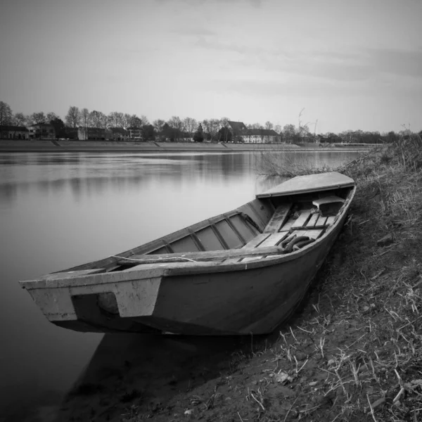 Old Fishing Boat Stranded Bank Sava River Bosanski Brod Bosnia — Stock Photo, Image