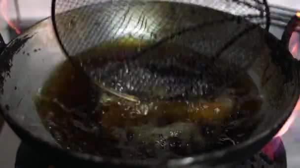 Frying Momos Pan — Stock Video