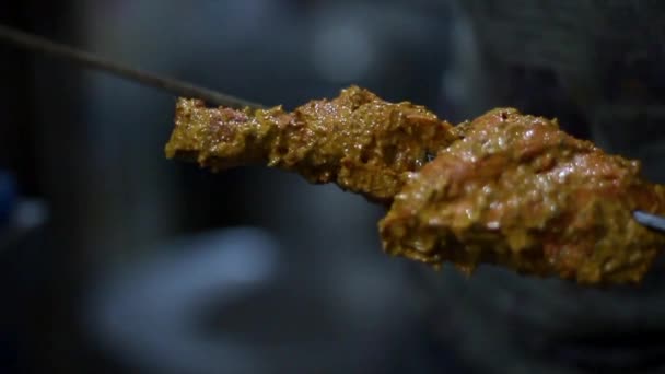 Hemlagad Desi Stil Indisk Kyckling Gjord Kadhai Med Olja Grädde — Stockvideo