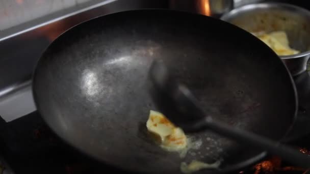 Melting Butter Indian Pan Kadhai — Stock Video